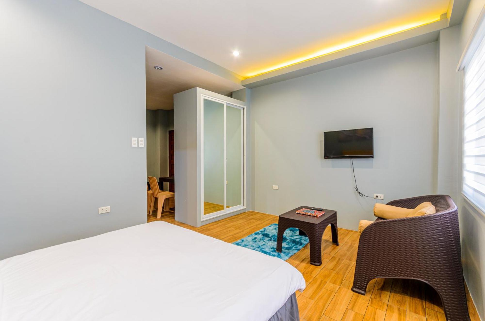 Casa Alberto Of Calapan Town Center Buitenkant foto